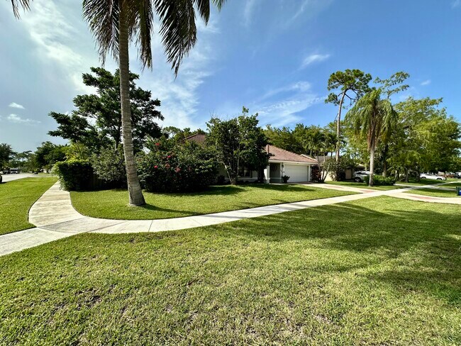 Photo - 13965 Aster Ave