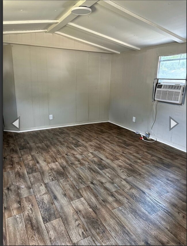Photo - 122 Holly Vista Ln