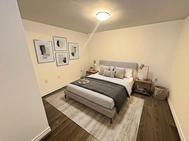 Photo - 2 Bedroom Lower Level With In Suite Laundry East Mountain Unit 2