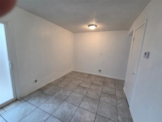 Photo - 401 SE 12th St Unit 156