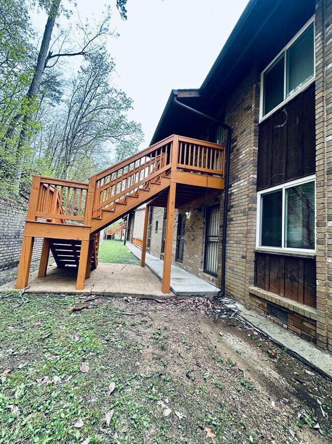 Photo - 3340 Pinewood Ave Unit B