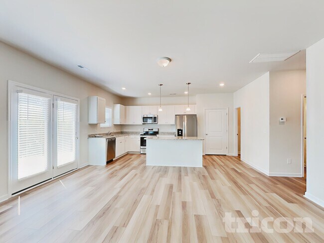 Photo - 3718 Streamside Dr