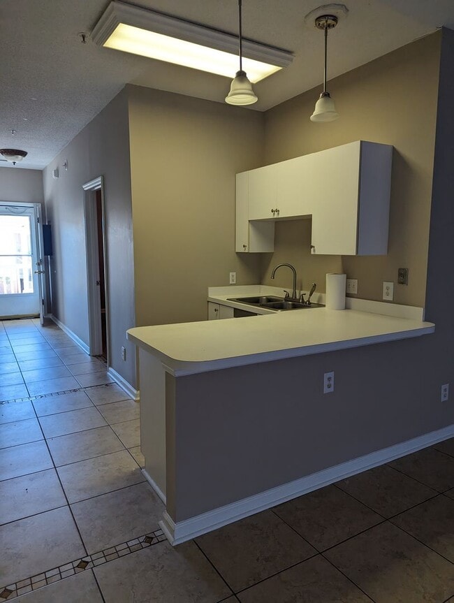 Photo - Azalea Lakes