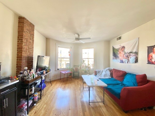 Building Photo - 880 Huntington Ave Unit 2