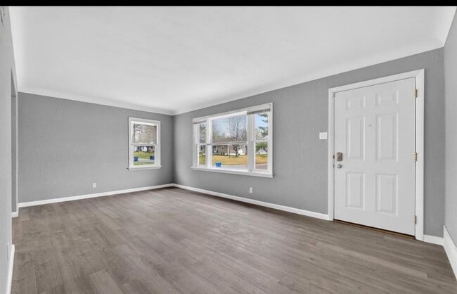 Photo - 8576 Kathlyn Dr