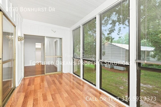 Photo - 3070 Bonhurst Dr