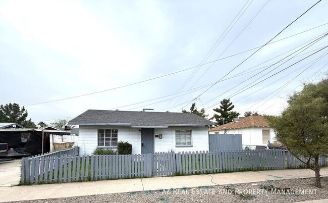 Building Photo - 7210 N 55th Dr