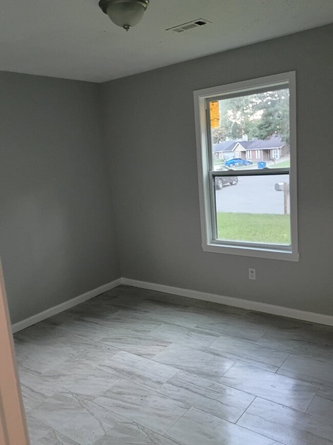135 Fruitwood Trce