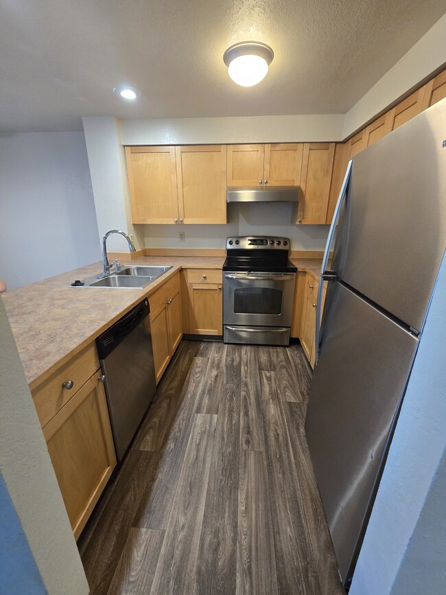 Lea Hill Condominiums