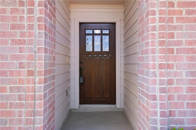 Photo - 3800 Vonnegut Ct