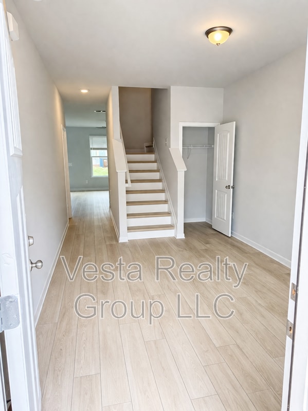 Photo - 471 Payne Dr