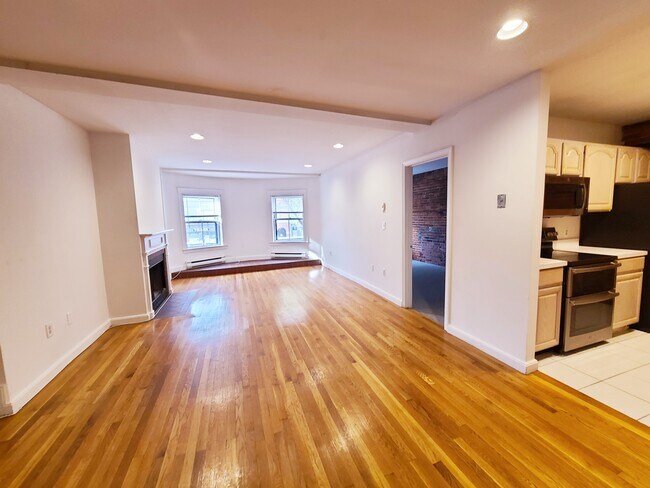 Photo - 1750 Washington St Unit 3