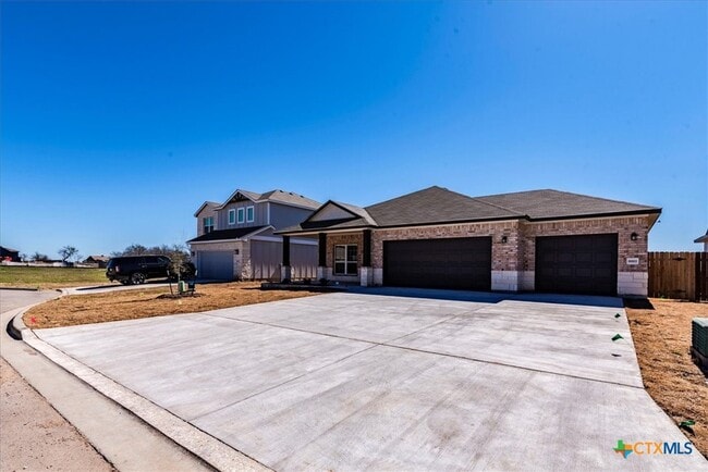 Photo - 8811 Sassafras St