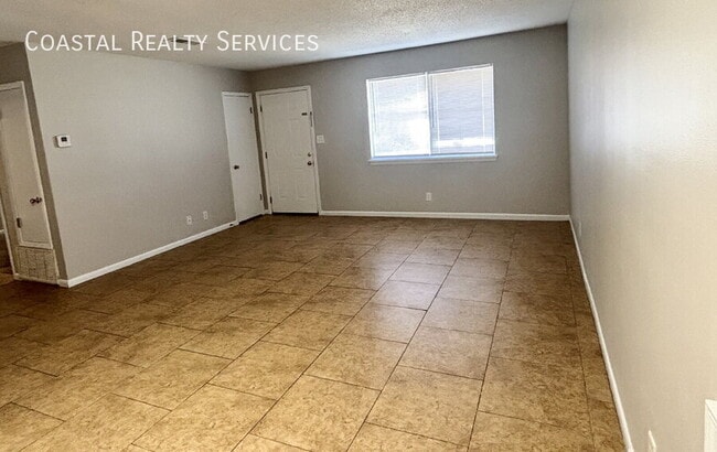 Photo - 322 Pelham Rd