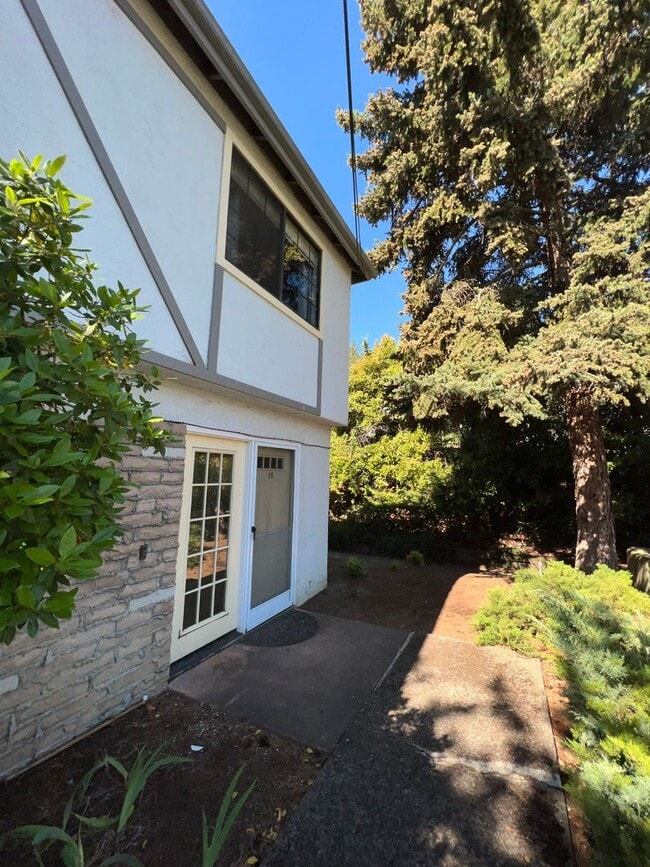 Photo - Move in Special : Two bedroom townhouse ne...