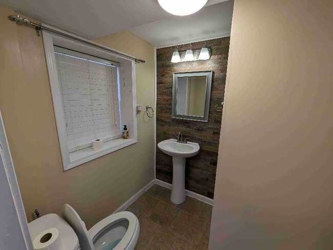 Photo - 275 E Lake Dr Unidad B