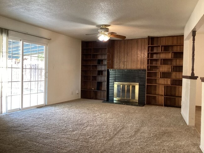 Photo - 487 W San Jose Ave