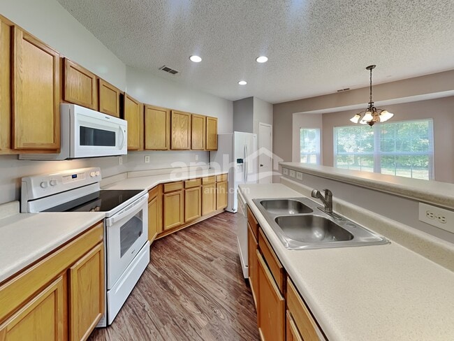 Photo - 312 Lameshur Ln