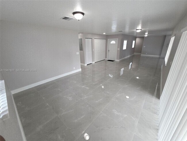 Photo - 4360 NW 15th St