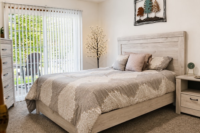 Photo - Meadow Park Apartments