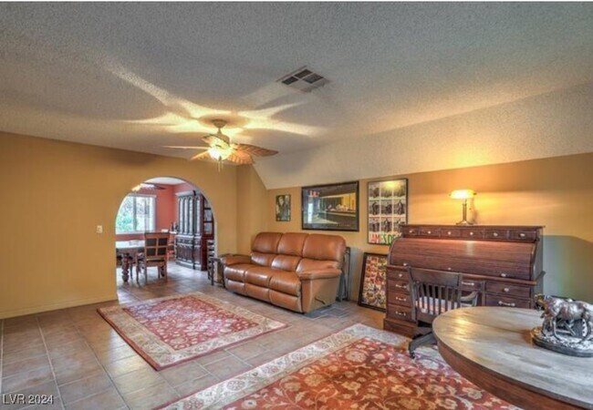 Photo - 4370 Flandes St