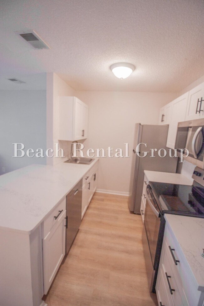 Photo - 6840 Blue Heron Blvd