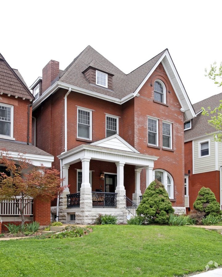 Photo - Bellarmine House of Studies