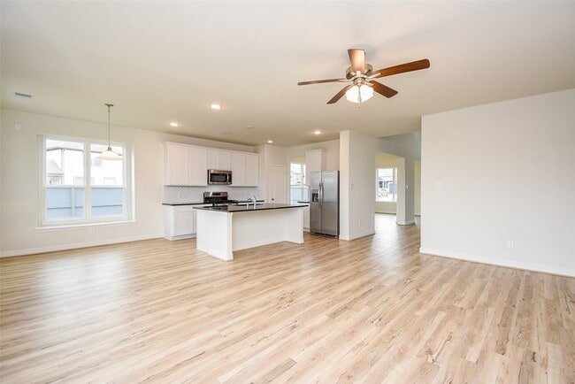 Photo - 32426 Fly Fish Wy