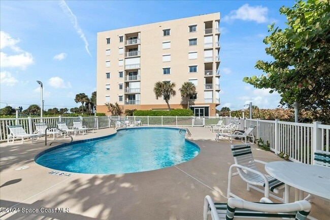 Photo - 925 A1A Jimmy Buffett Mem Hwy Unit 203
