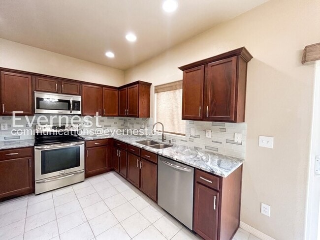 Photo - 2315 Reed Grass Way