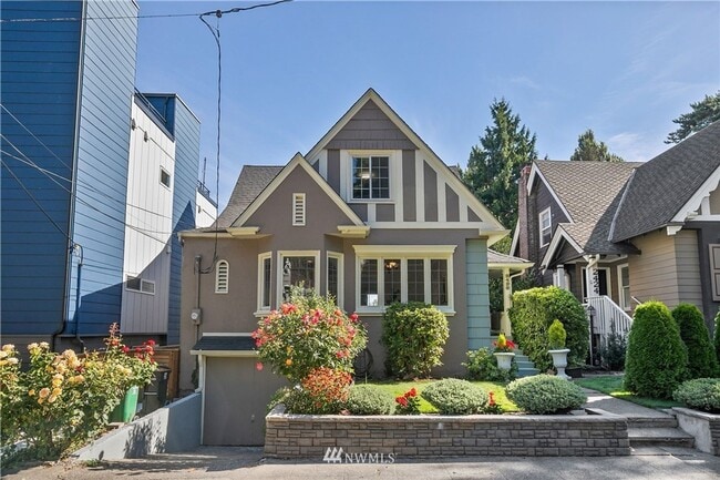 Photo - Spacious Montlake Rental with Stunning Vie...