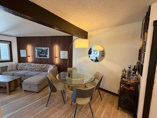 Photo - 414 W Beaver Creek Blvd Unidad B22