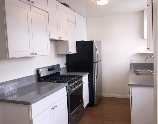 Photo - "Charming 2-Bed in Prime Culver City Location"
