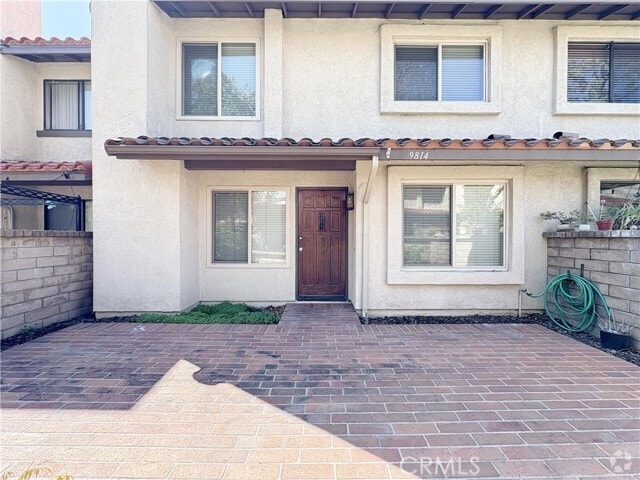 Building Photo - 9814 Ladera Ct Rental