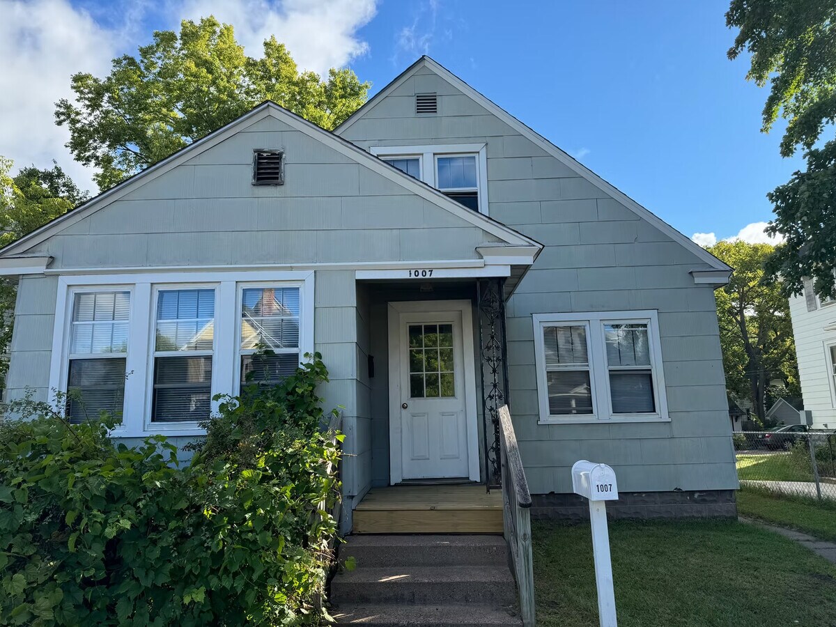 Photo - 1007 S Farwell St