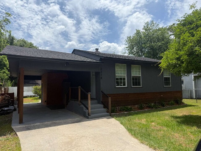 AVAILABLE EARLY JULY: UPDATED 2 BEDROOM 1... - AVAILABLE EARLY JULY:  UPDATED 2 BEDROOM 1... Apartment