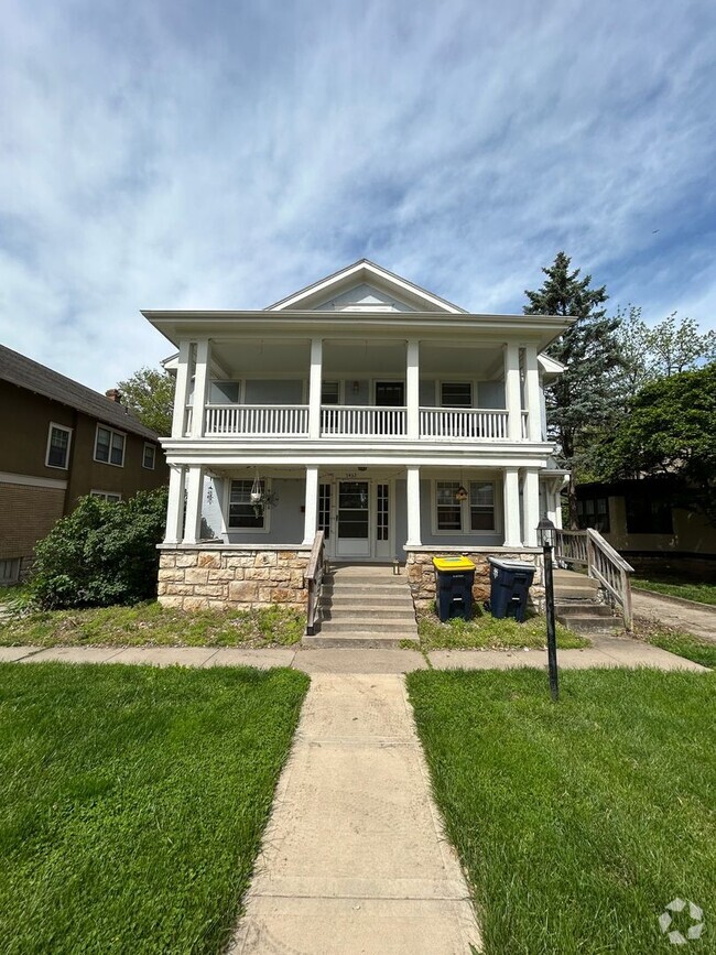 Building Photo - 5430-5432 Harrison St. Unit 5432 Harrison St. 2F Rental