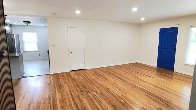 Photo - 4 Bd 2 Bath Home in Millcreek