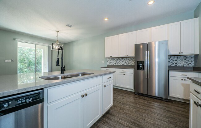 Photo - Large 3/3/2 Townhome Carrollwood