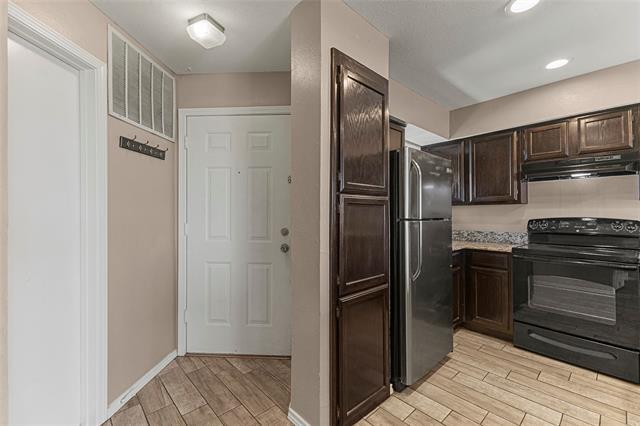 Photo - 271 Henry Chandler Dr