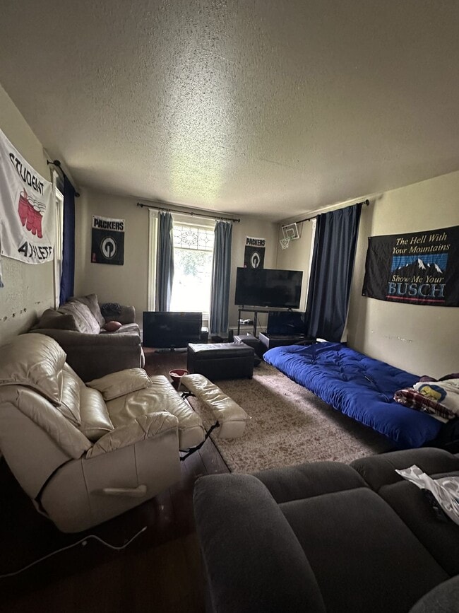 Photo - Amazing 4 Bed 1 Bath close to UWEC!