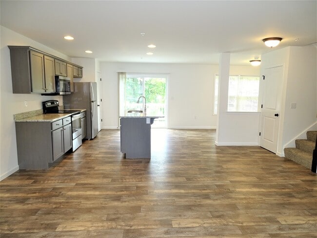 Photo - 416 Masonic Dr