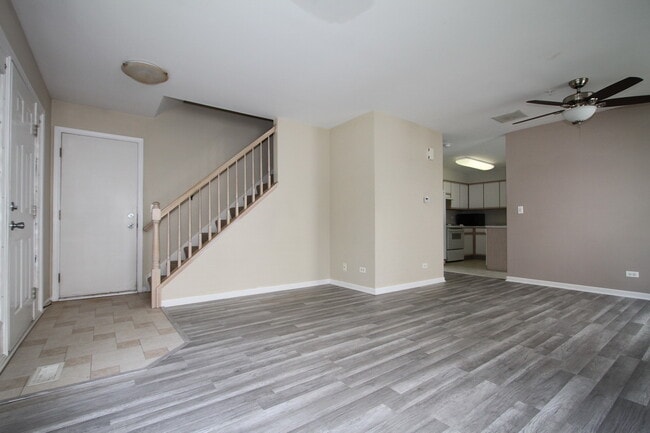 Photo - 2554 Dickens Dr