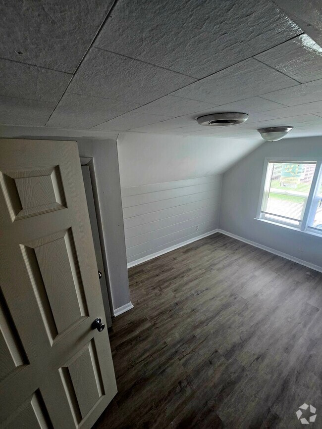 Building Photo - 14531 Minerva Ave Rental