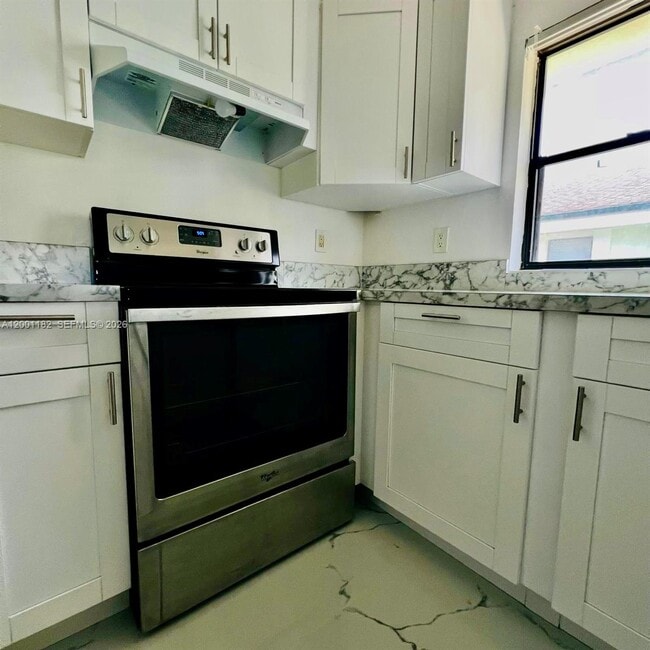 Photo - 4030 NW 87th Ave Unidad 4030