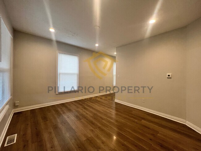Photo - 1518-1520 Kennington St Unit 1520 Kennington St