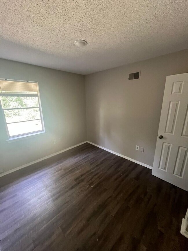 Photo - Nice quite neighborhood