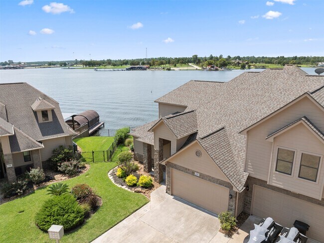 Photo - 331 Old Aqua Landing E