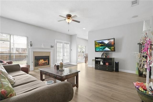 Photo - 824 Destin St