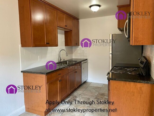 Photo - 1060 Oak Grove Rd